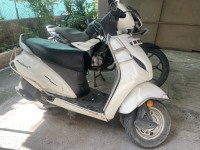 White Honda Activa 4G