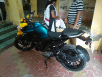 Blue Yamaha FZS 25