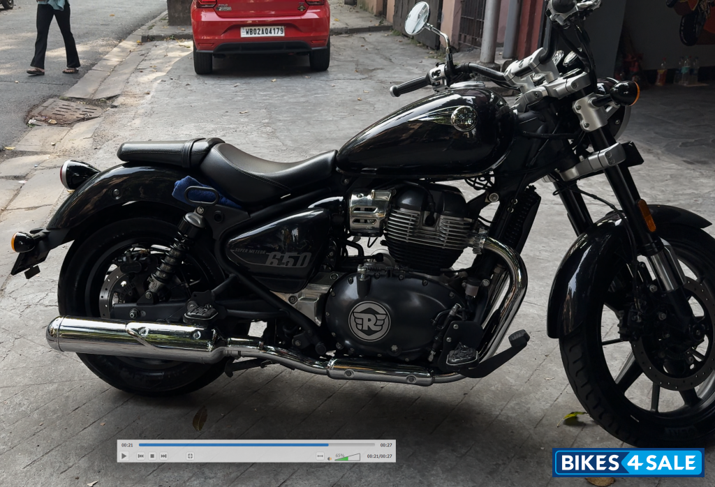 Astral Black Royal Enfield Super Meteor 650 Astral Black Royal Enfield Super Meteor 650