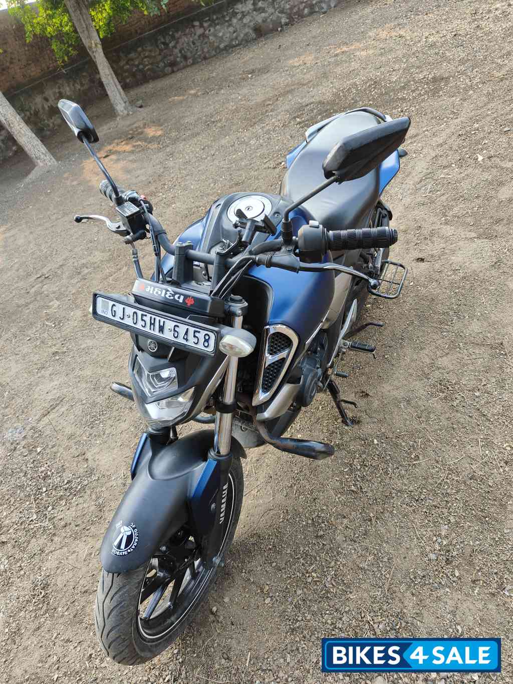 Blue Yamaha FZ-S FI V3