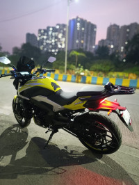 Bajaj Dominar 250