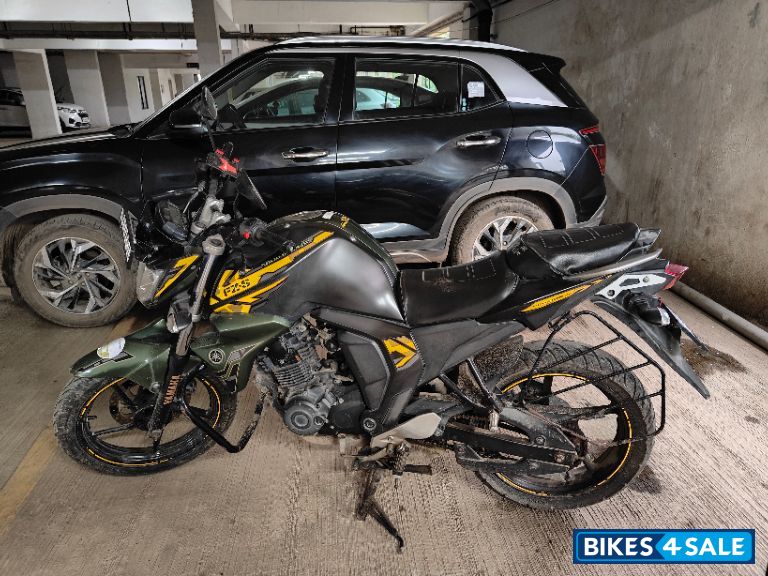 Yamaha FZ