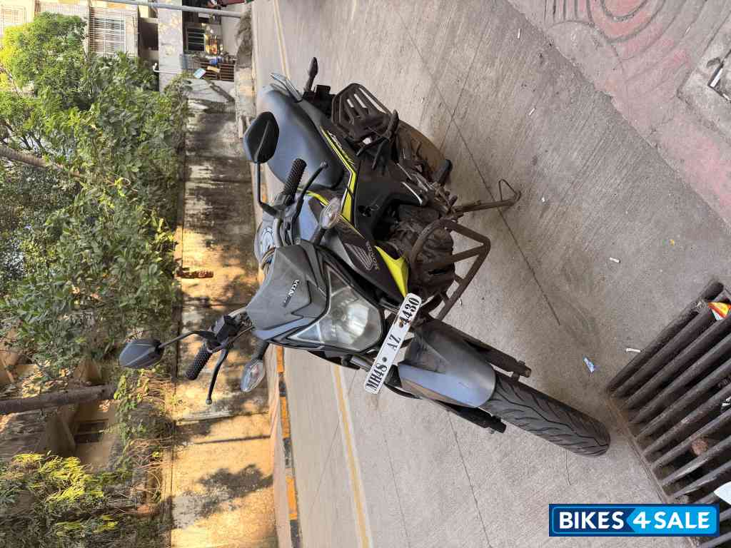 Honda CB Hornet 160R