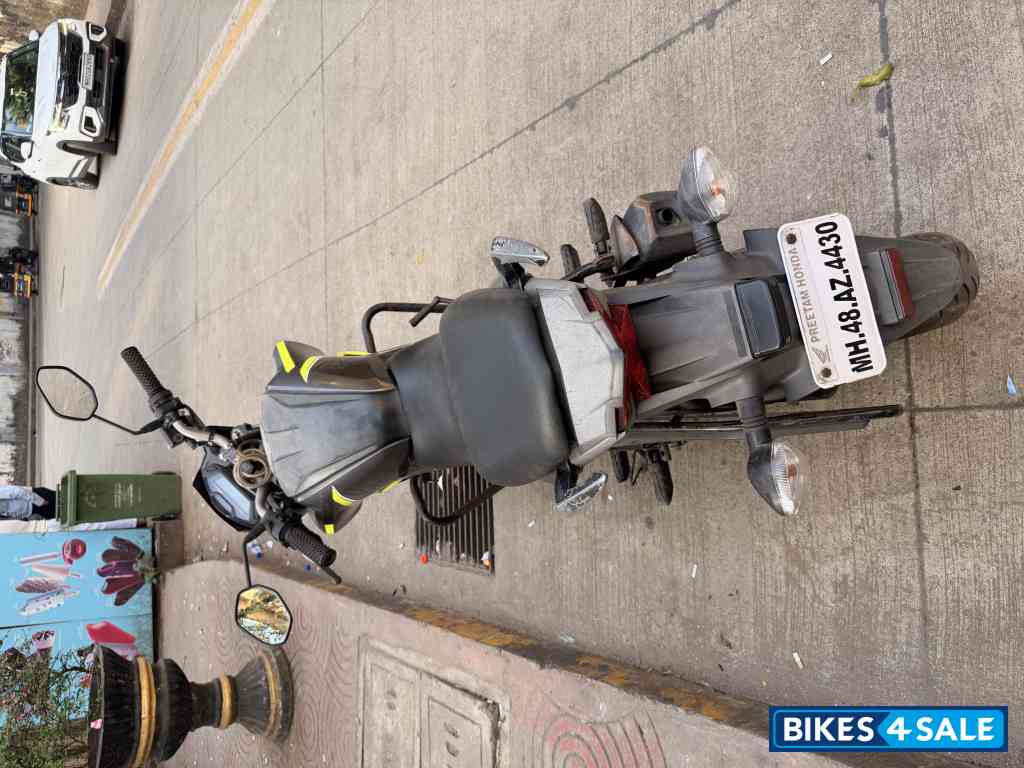 Honda CB Hornet 160R