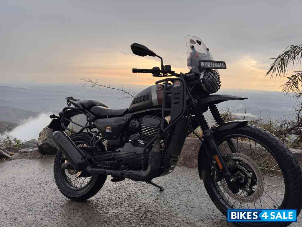 Yezdi Adventure Matte