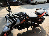 Silver Metallic Matt KTM Duke 200 ABS