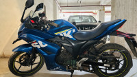 Blue Suzuki Gixxer SF