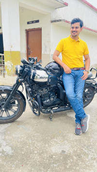 Black Jawa 42 Bobber Black Mirror