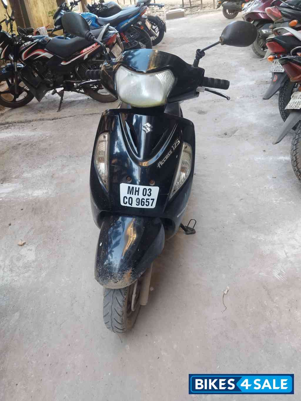 Black Suzuki Access 125
