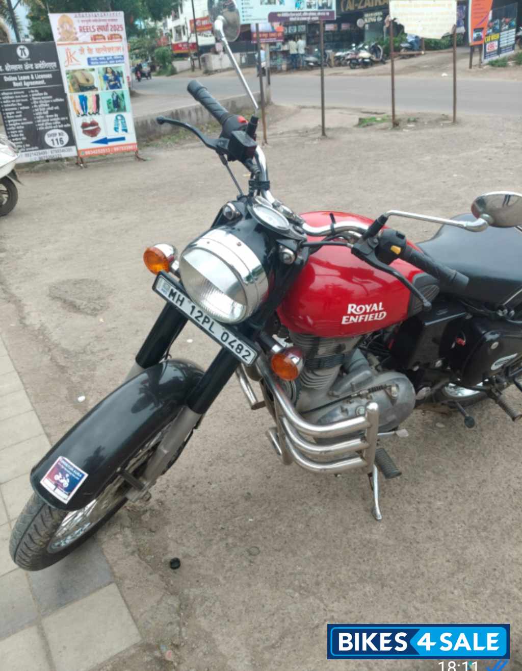 Royal Enfield Classic 350 Redditch Red