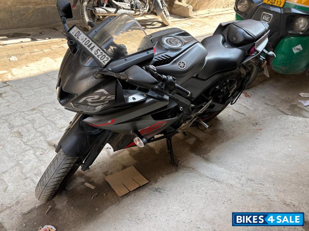 Yamaha YZF R15 V3 BS6