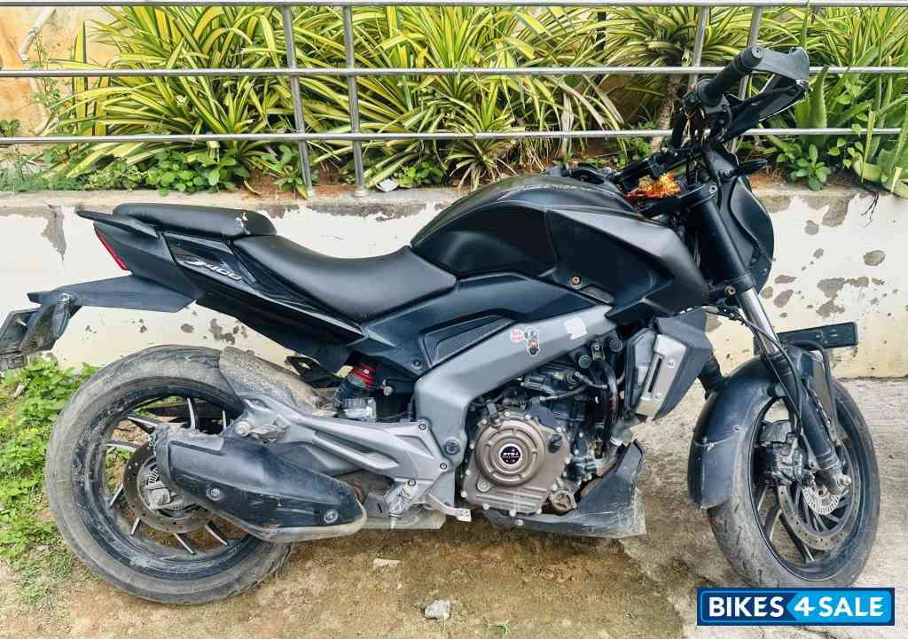Bajaj Dominar 400
