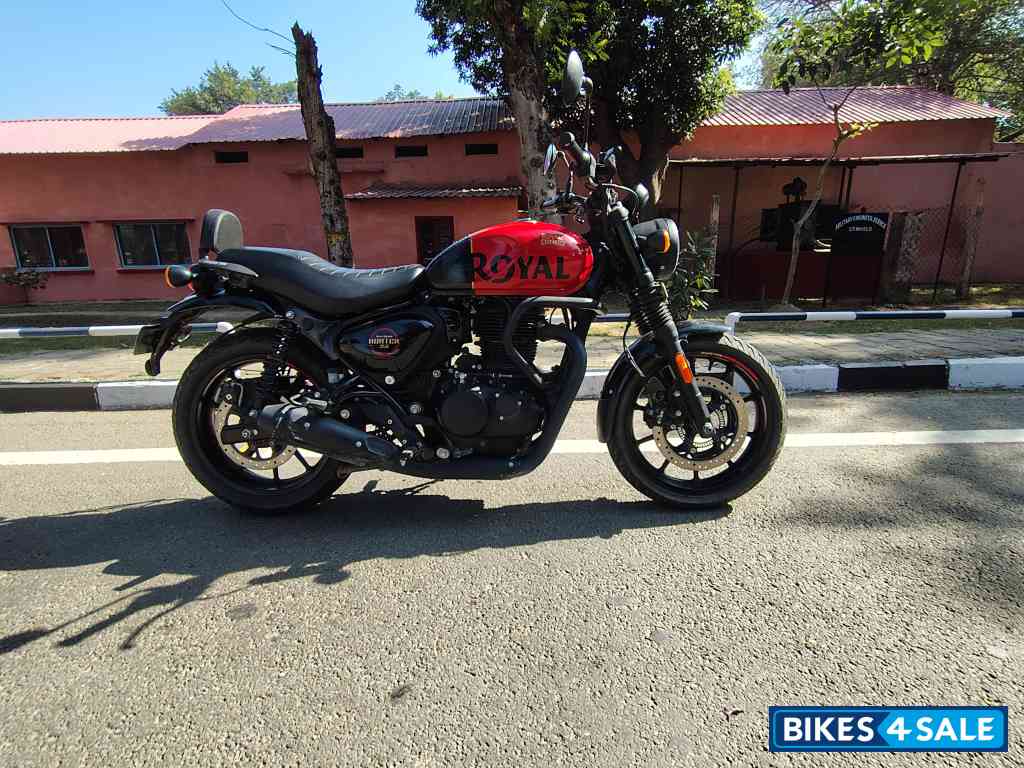 Royal Enfield Hunter 350 Metro