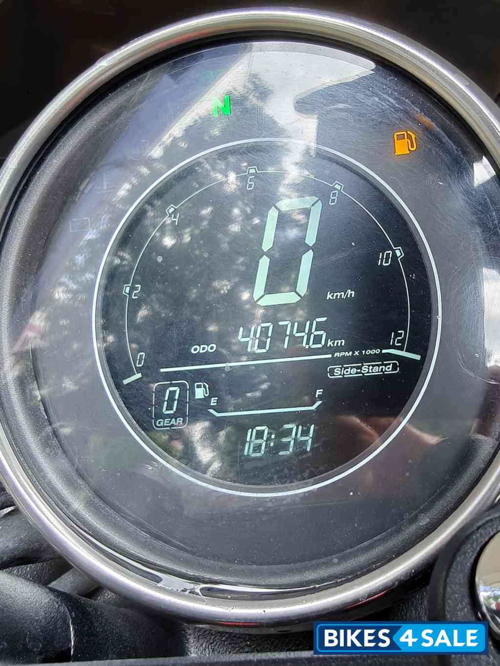 Yezdi Roadster Dual Tone