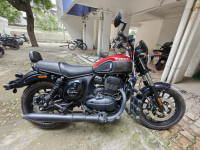 Yezdi Roadster Dual Tone