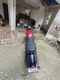 Yezdi Roadster Dual Tone