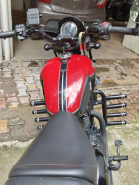 Yezdi Roadster Dual Tone