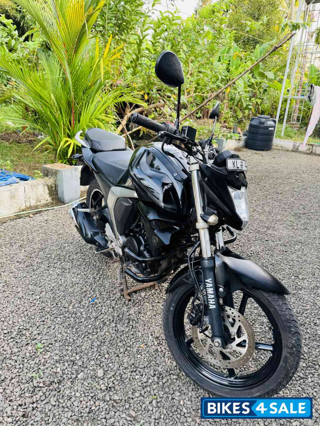 Yamaha FZ