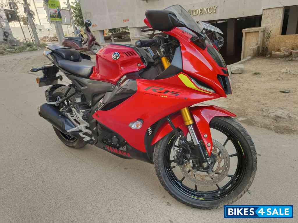 Red & Black Yamaha R15 V4