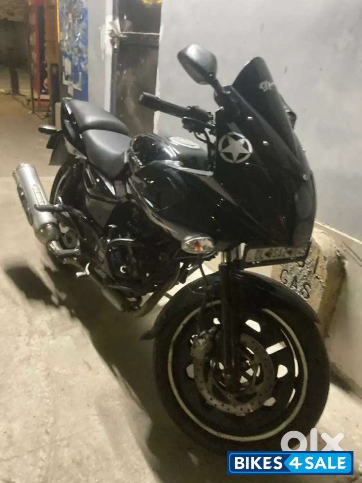 Bajaj Pulsar 220F