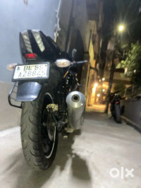 Bajaj Pulsar 220F