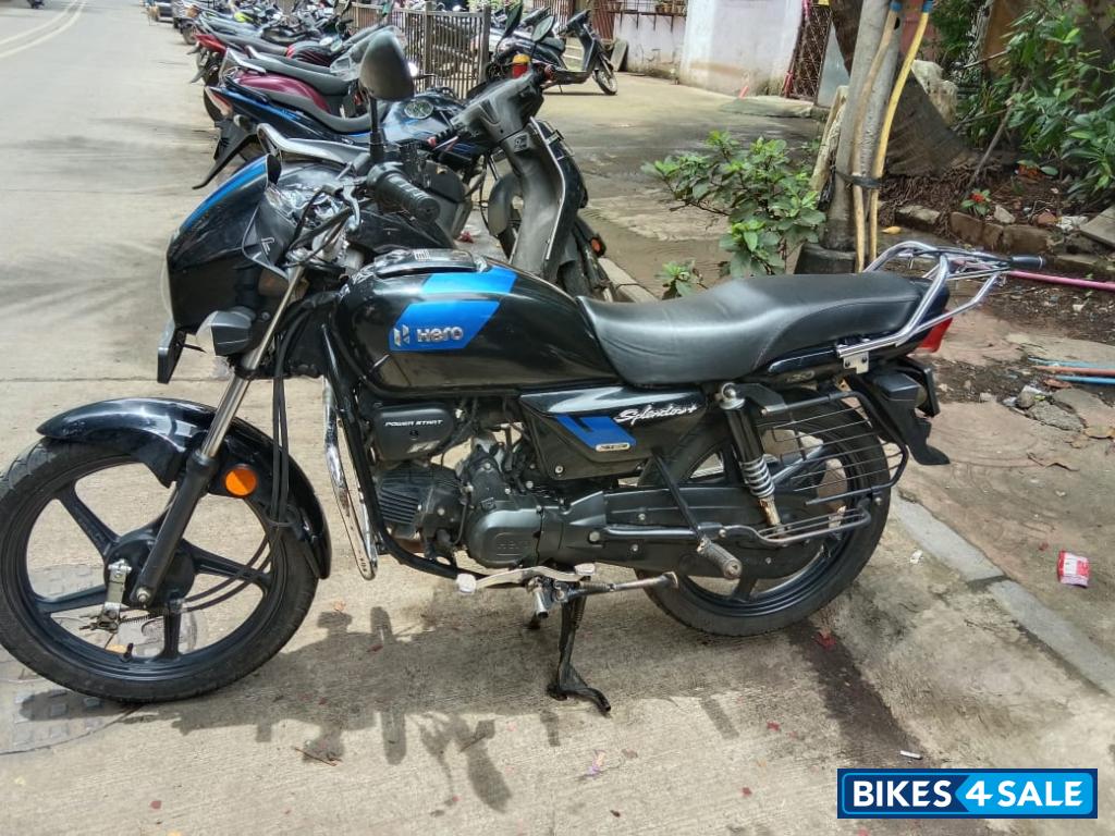 Black And Blue Hero Splendor Plus Xtec