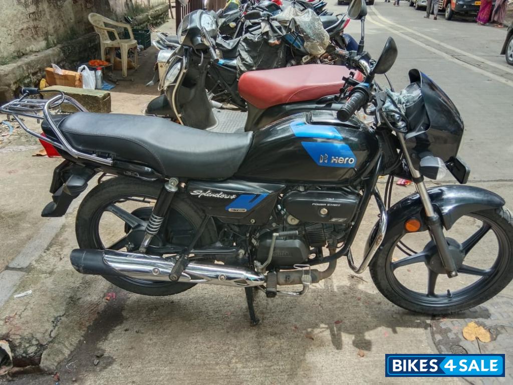 Black And Blue Hero Splendor Plus Xtec