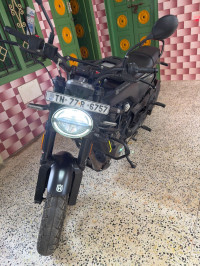 Black Husqvarna Svartpilen 250 2022