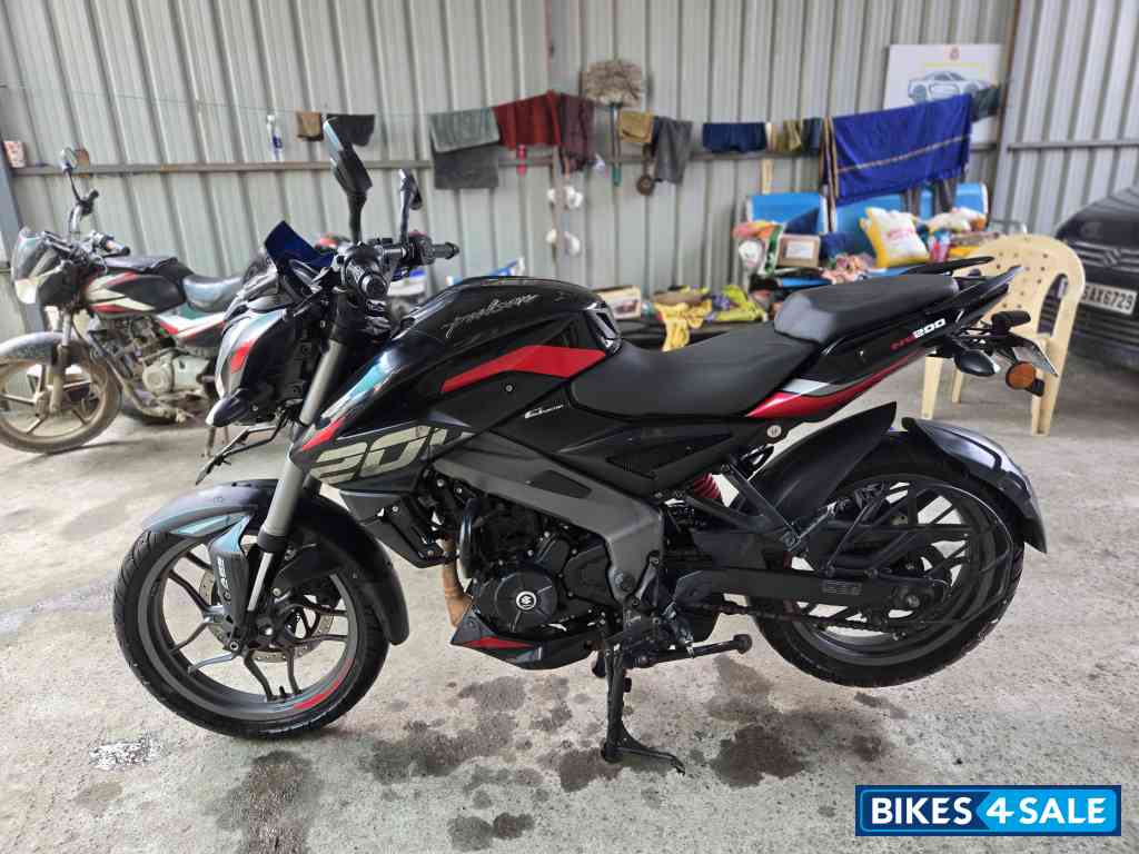 Bajaj Pulsar NS200