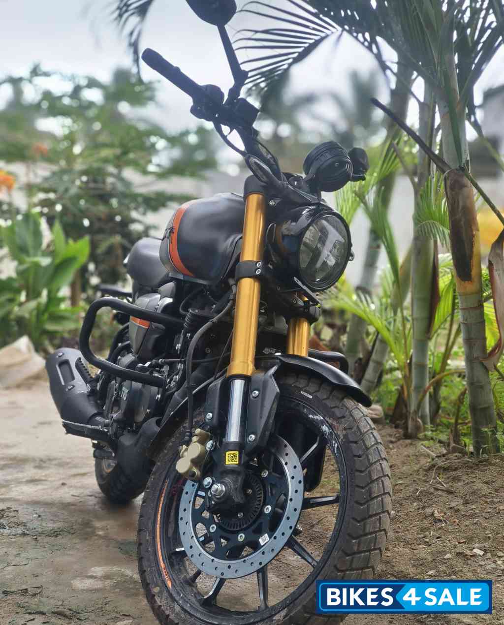 Charcoal Ember TVS Ronin DS 2025