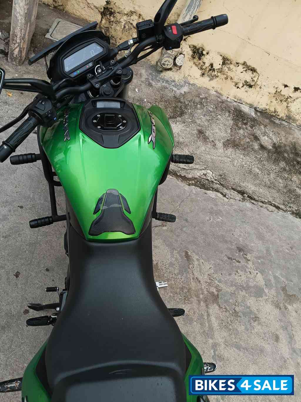 Bajaj Dominar 400 ABS BS6