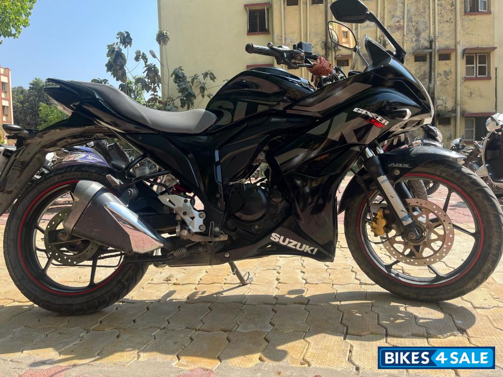 Suzuki Gixxer SF