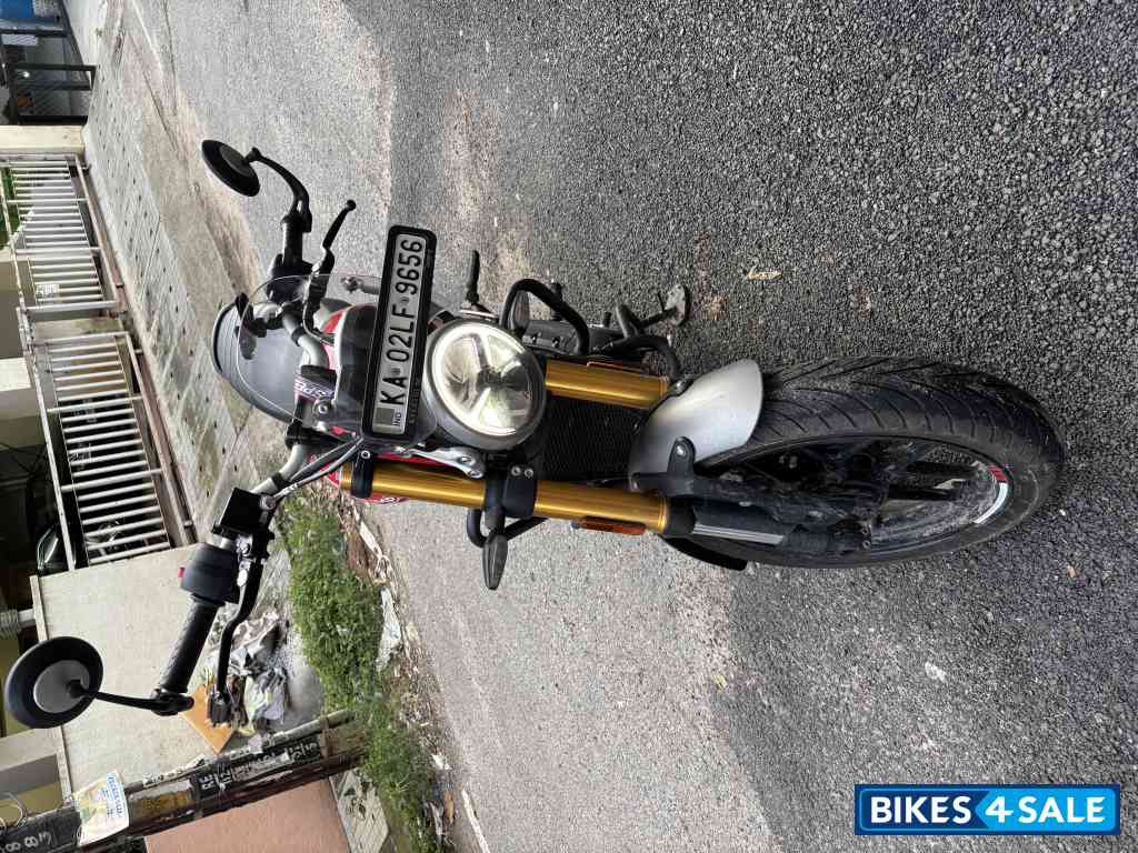 Triumph Speed 400 2025