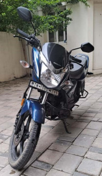 Metallic Blue Honda Shine 125 Disc
