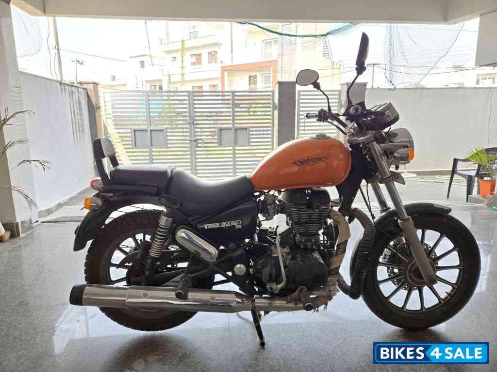 Black Royal Enfield Thunderbird