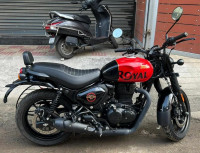Red & Black Royal Enfield Hunter 350 Metro