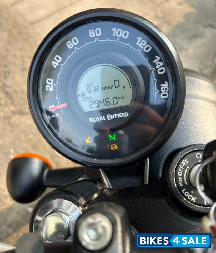 Red & Black Royal Enfield Hunter 350 Metro