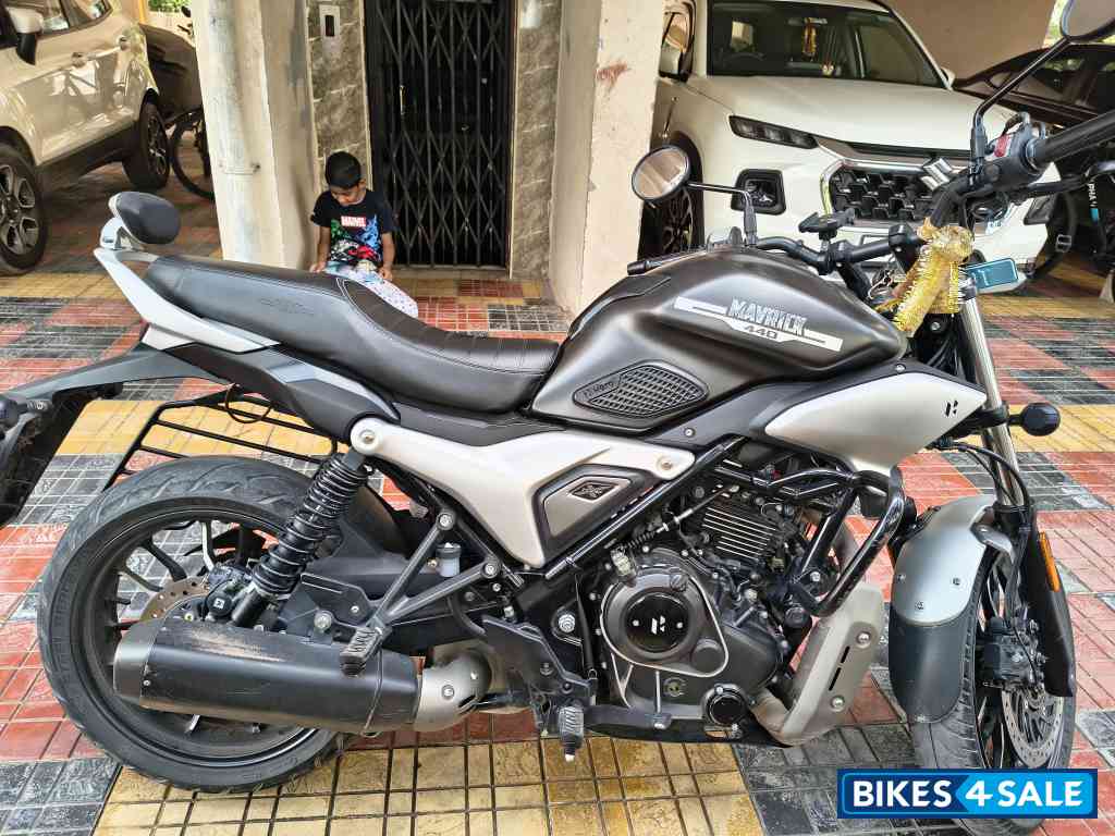 Phantom Black Hero Mavrick 440