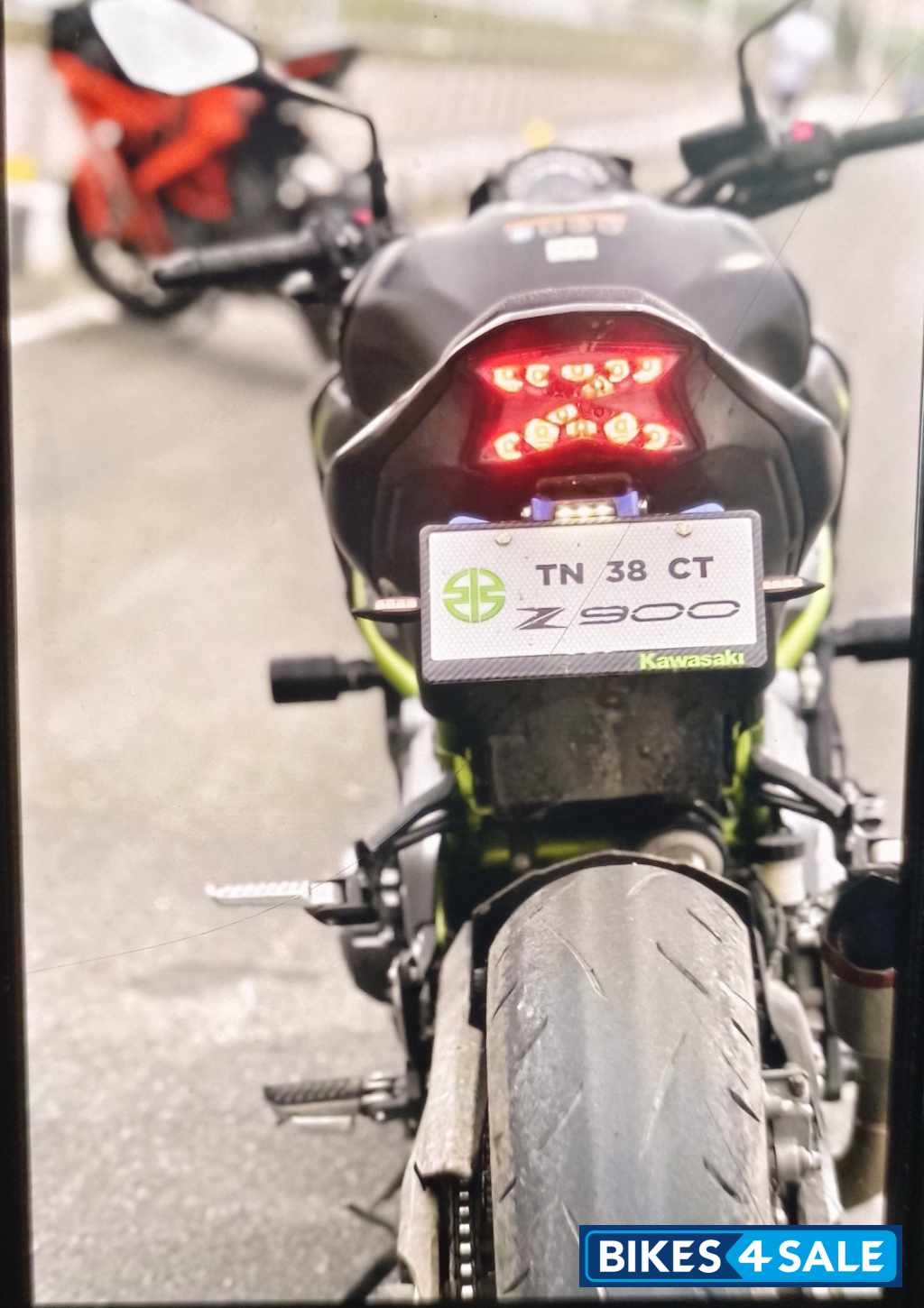 Black Kawasaki Z900 ABS