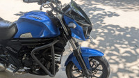 Blue Mahindra Mojo UT 300