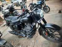 Stealth Black Royal Enfield Classic Stealth Black