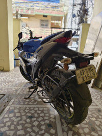 Metallic Silver Suzuki Gixxer SF 250 BS6