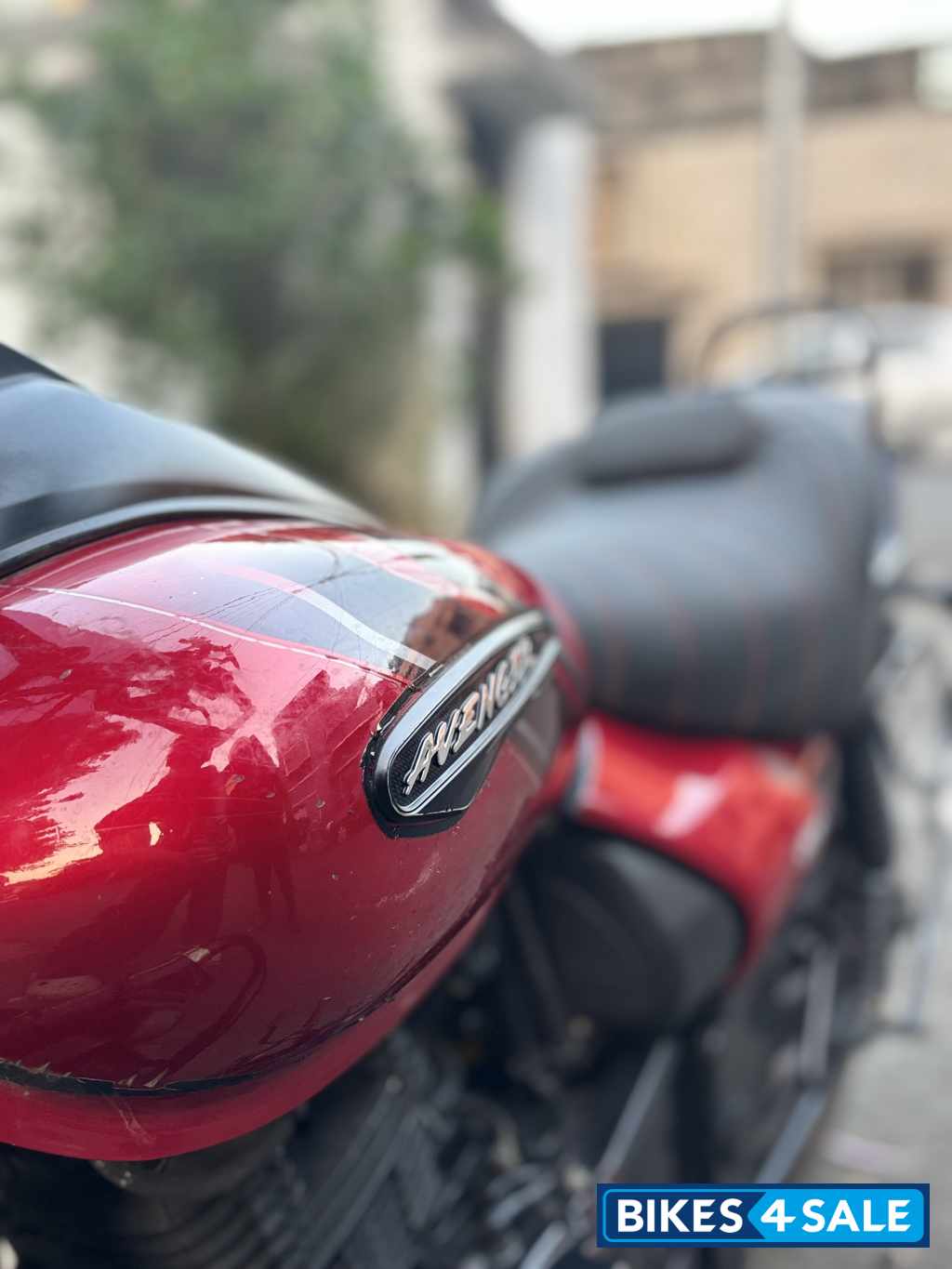 Red Bajaj Avenger Street 220 BS6