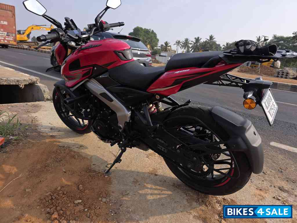 Red Bajaj Pulsar NS400Z