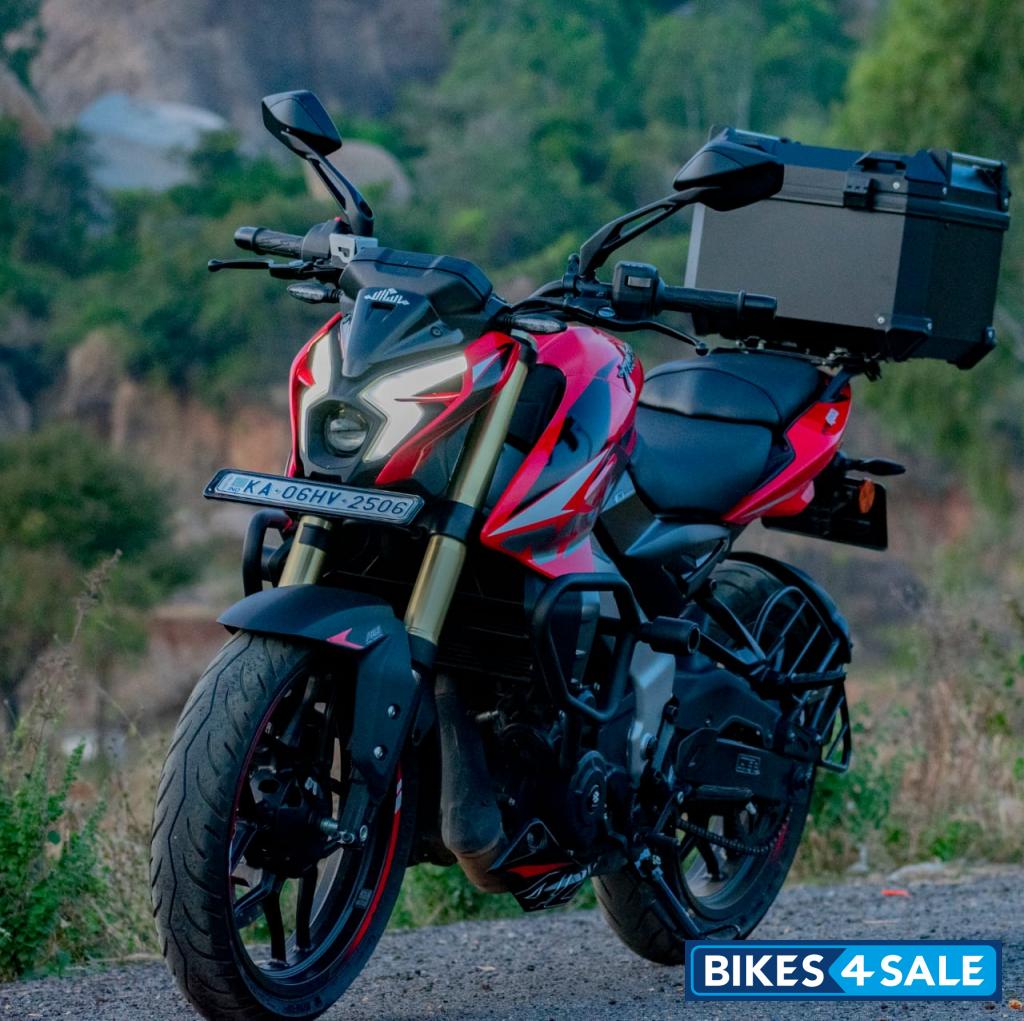 Red Bajaj Pulsar NS400Z