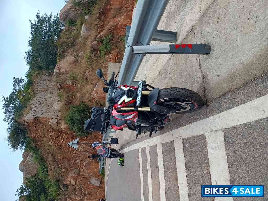 Red Bajaj Pulsar NS400Z