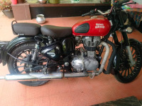 Redditch Red Royal Enfield Classic 350 Redditch Red