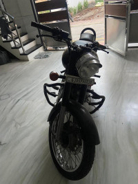 Black Royal Enfield Classic 350