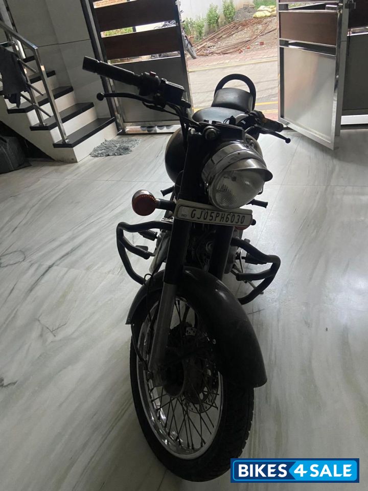Black Royal Enfield Classic 350