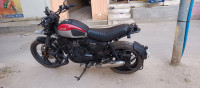Yezdi Scrambler Dual Tone 2022 Model